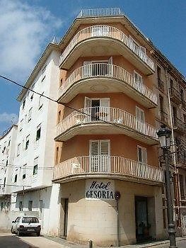 Hotel Apartaments Gesoria Porta Ferrada サン・フェリウ・ダ・ギショルス エクステリア 写真