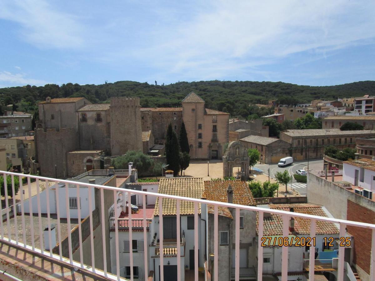 Hotel Apartaments Gesoria Porta Ferrada サン・フェリウ・ダ・ギショルス エクステリア 写真